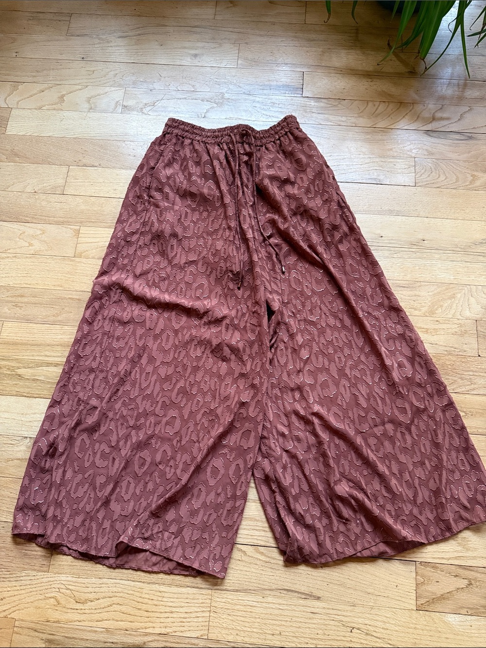 H&M Rust Brown Wide Leg Pants with Subtle Leopard Print